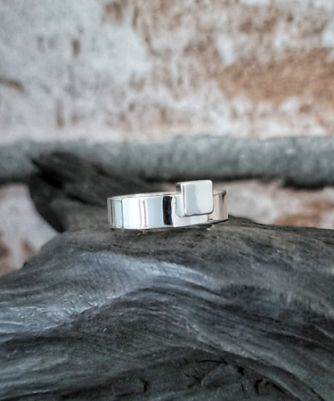 Square Sterling Silver geometric handmade ring - Square Geometric Ring